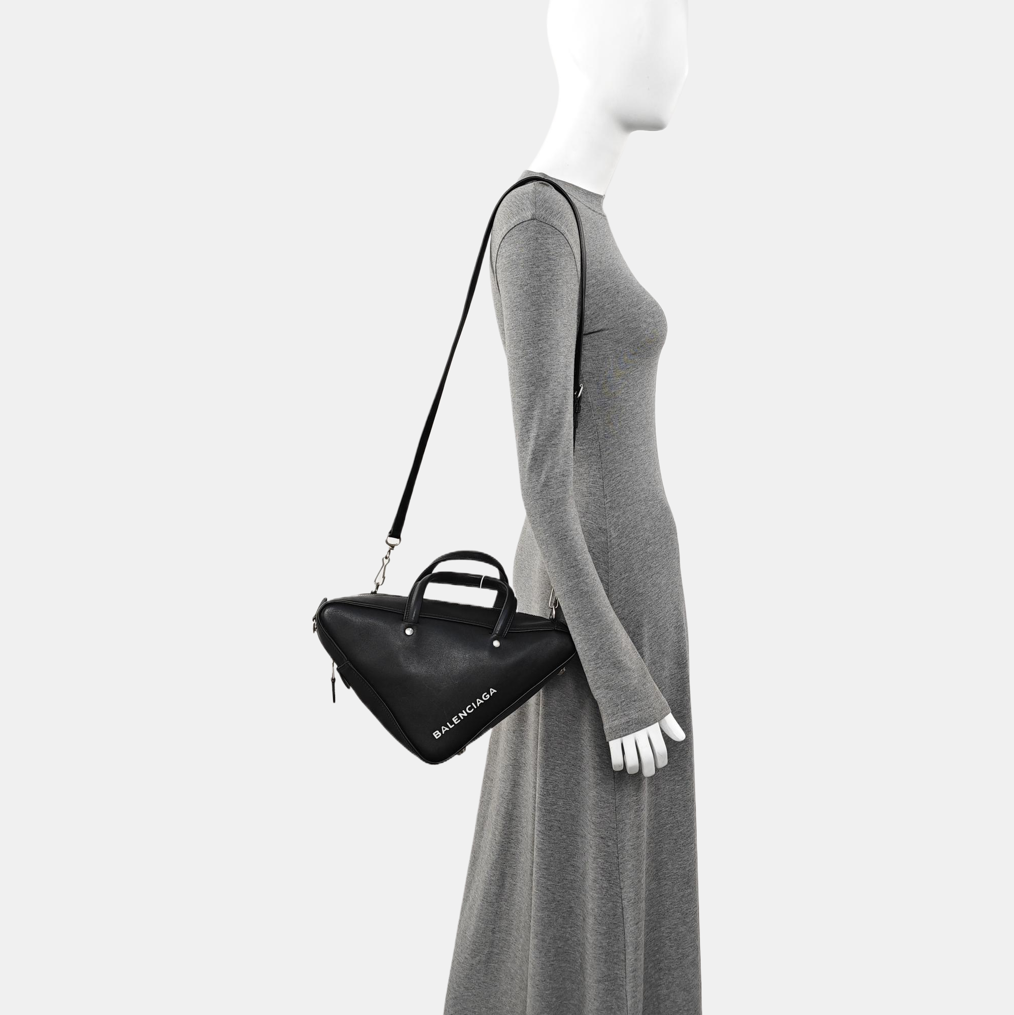 Triangle Calfskin Black
