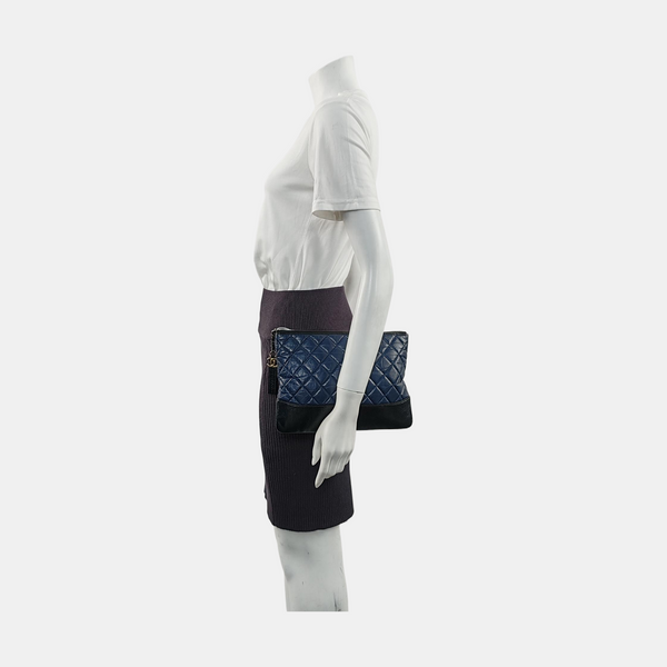 Authenticated pre-owned  GABRIELLE Quilted Calfskin Blue - Clutch at Looply
