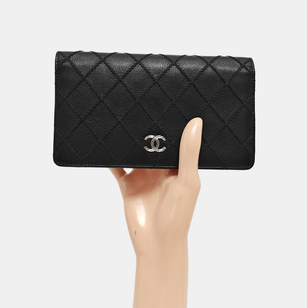 CLASSIC FLAP Mini Quilted Calfskin Black Wallet