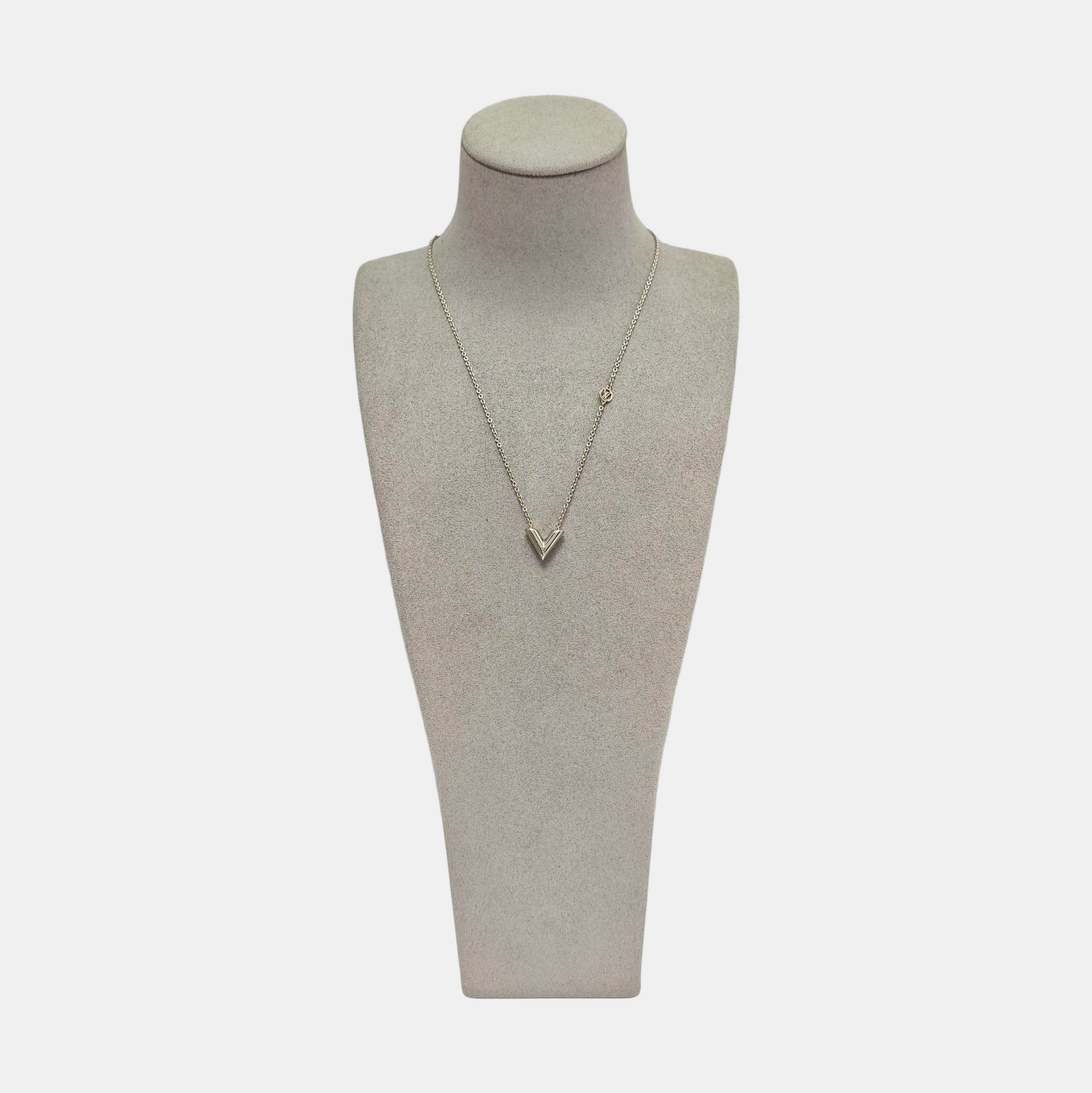 LV &amp; ME Metal Silver Necklace