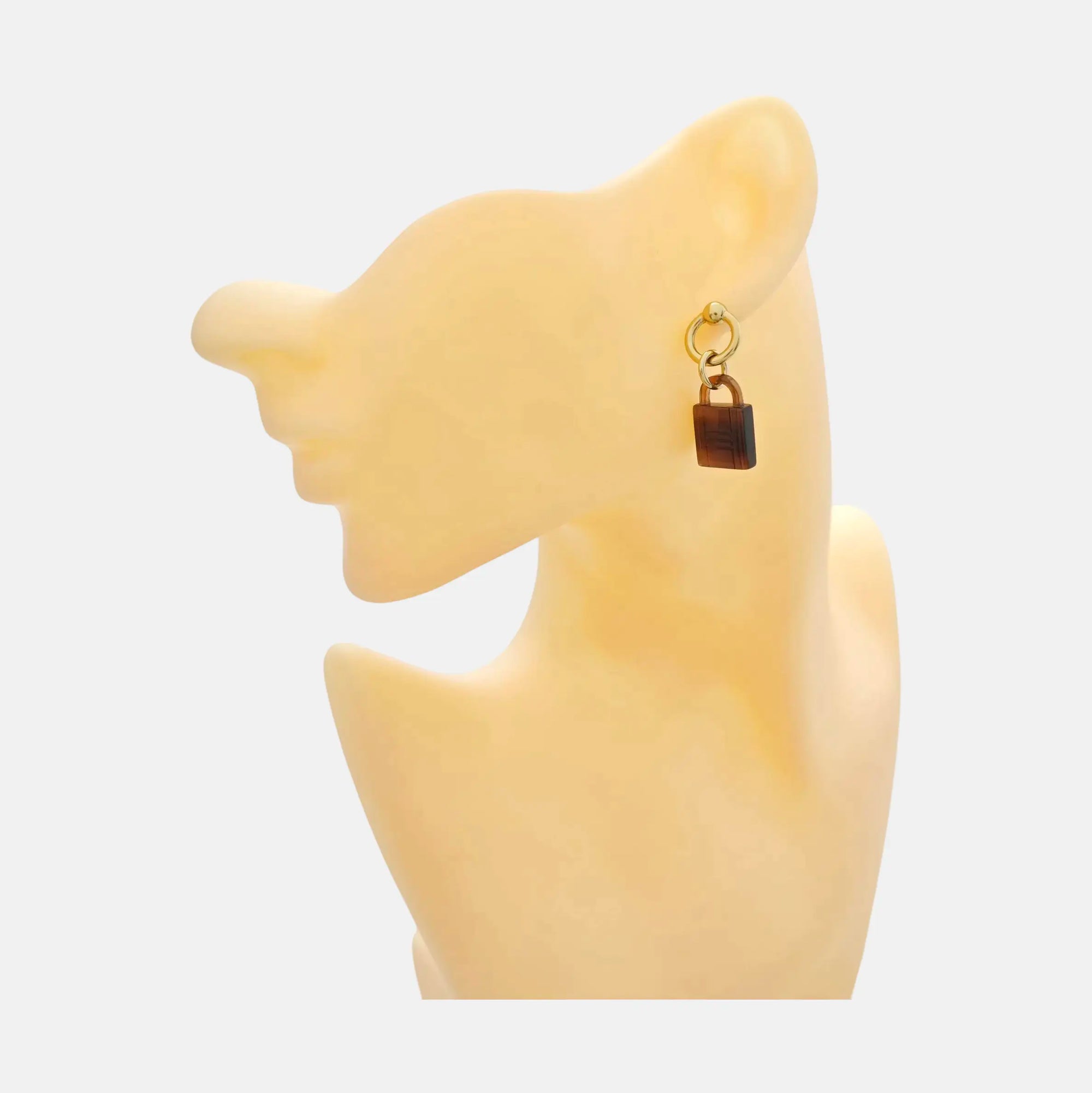 Amulette Maroquinier Metal Gold Stud Earrings