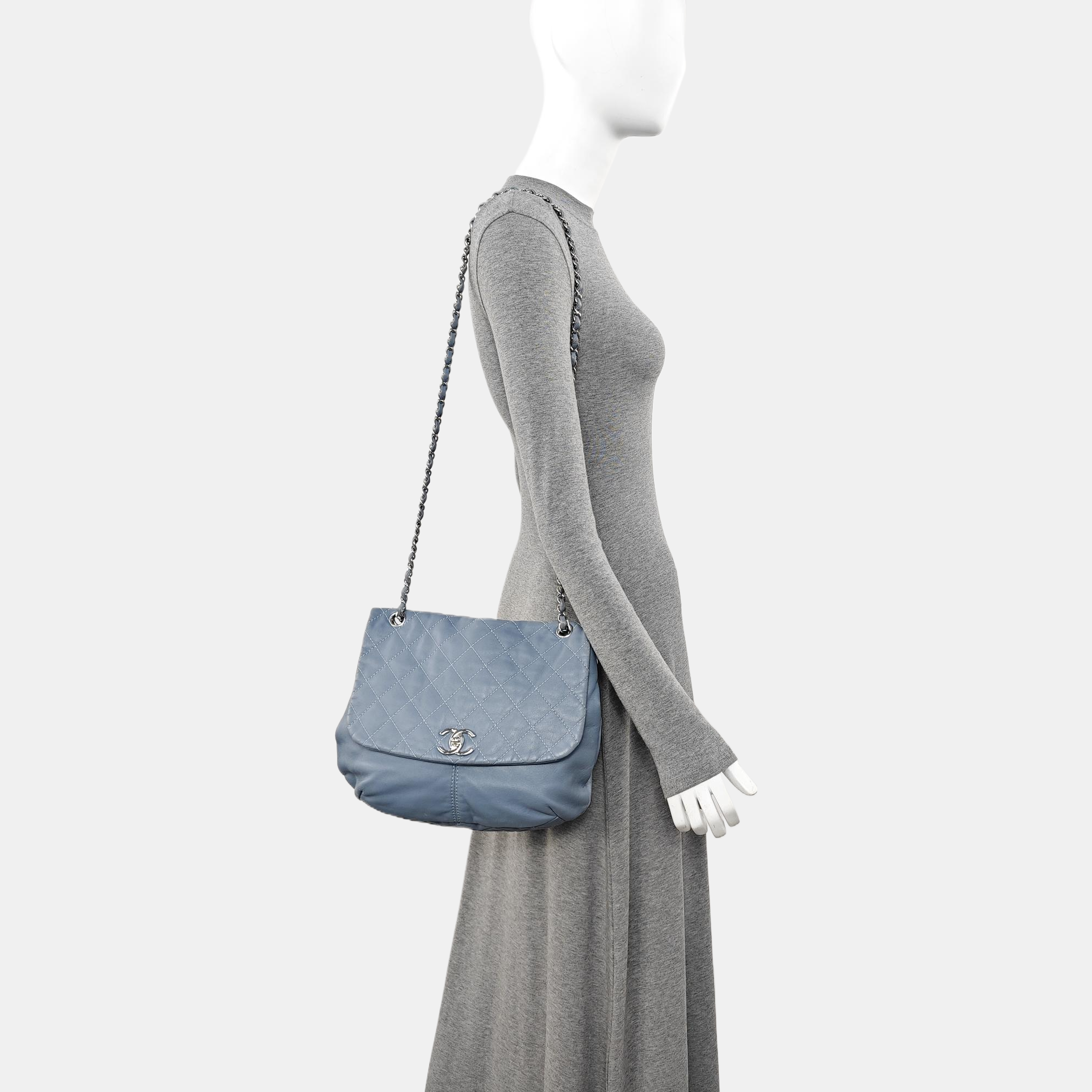 Quilted Lambskin Shoulder Bag Blue