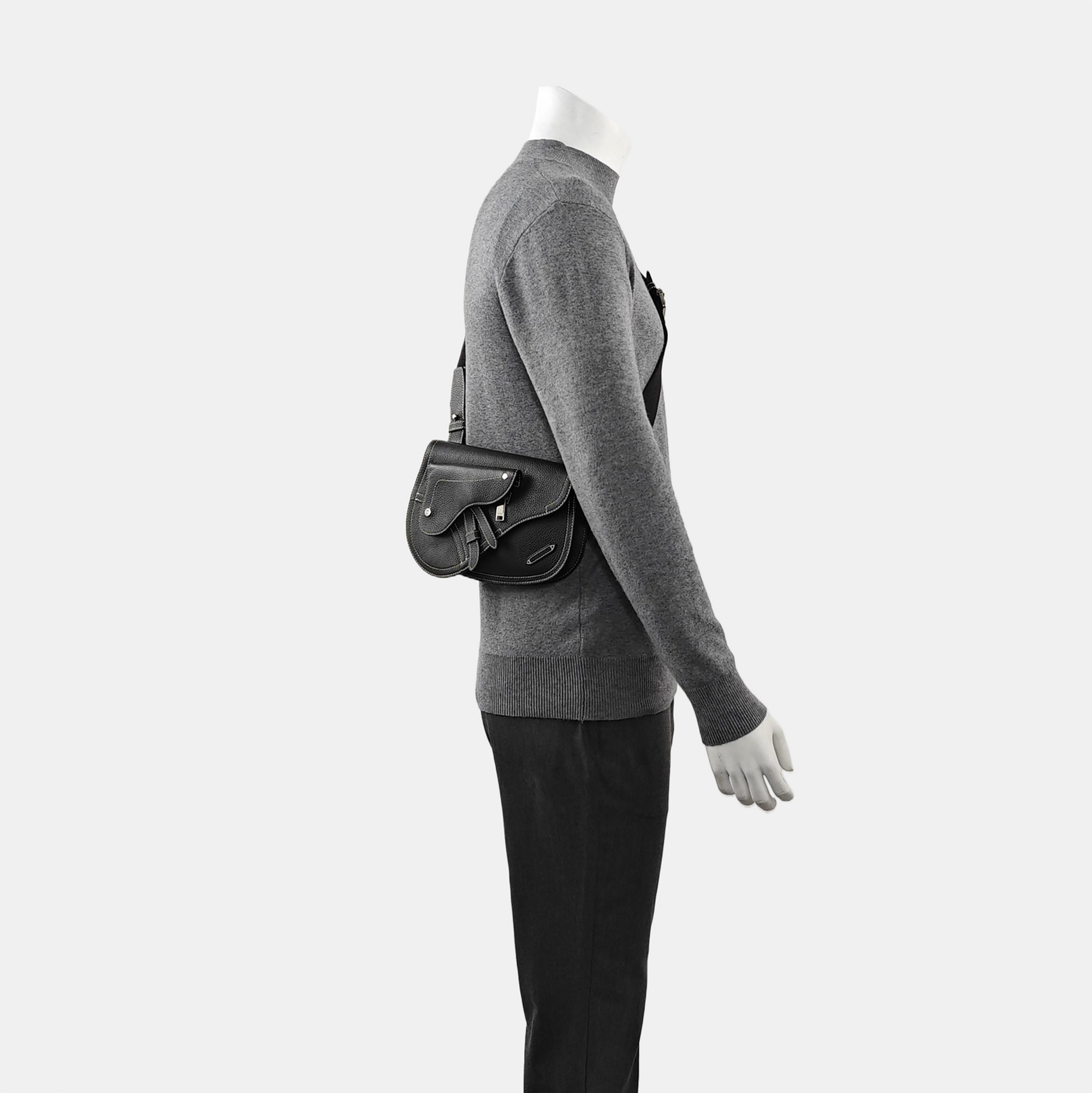Saddle Medium Calfskin Black