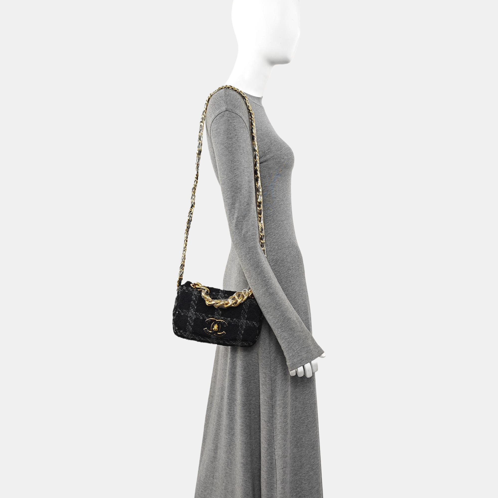 CHANEL 19 Small Quilted Wool Black