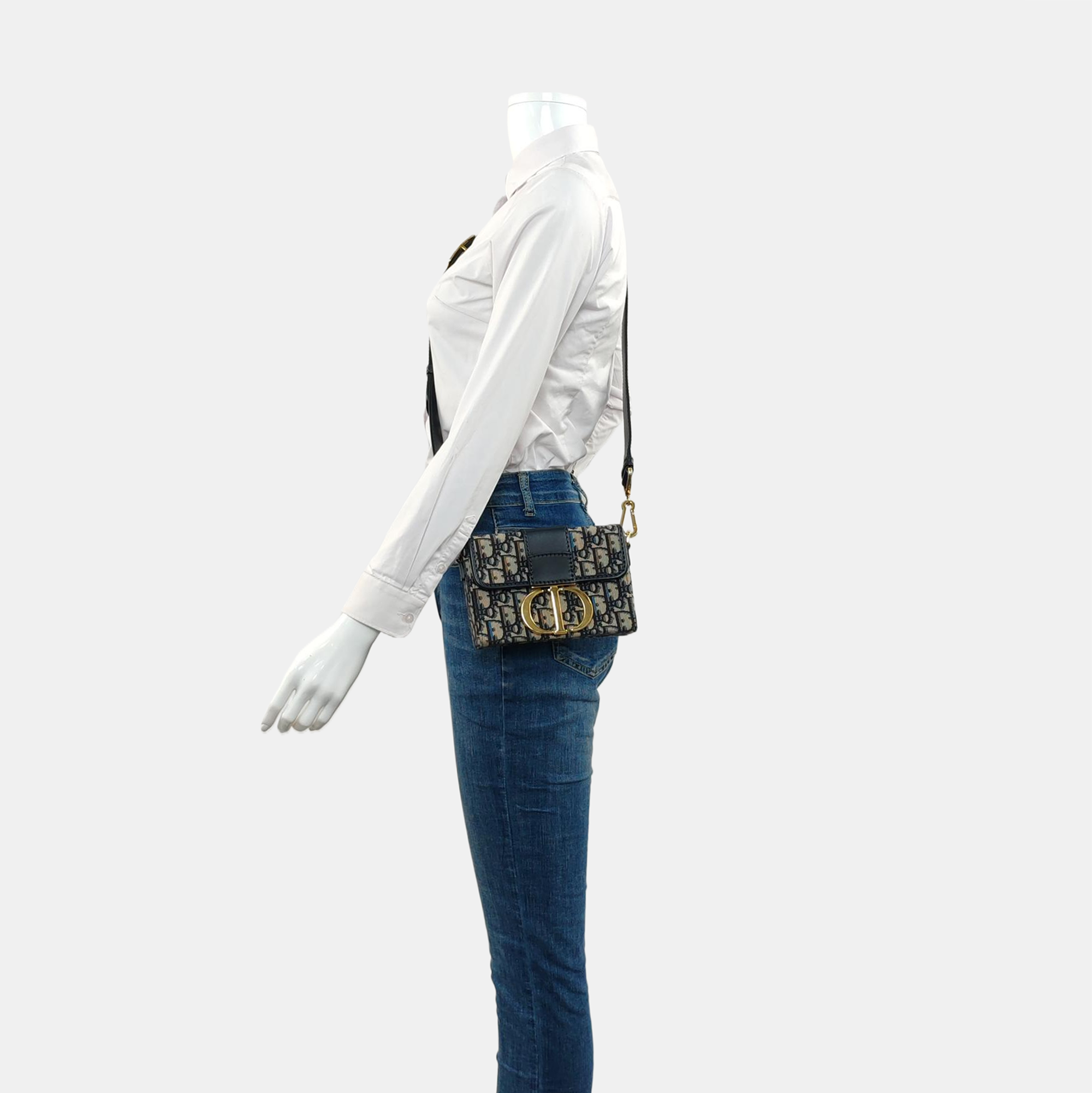 30 Montaigne Mini Oblique Canvas Blue