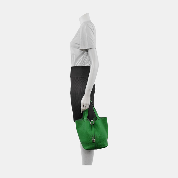 Authenticated pre-owned  Picotin Lock 22 Clemence Green - Bucket Bag at Looply
