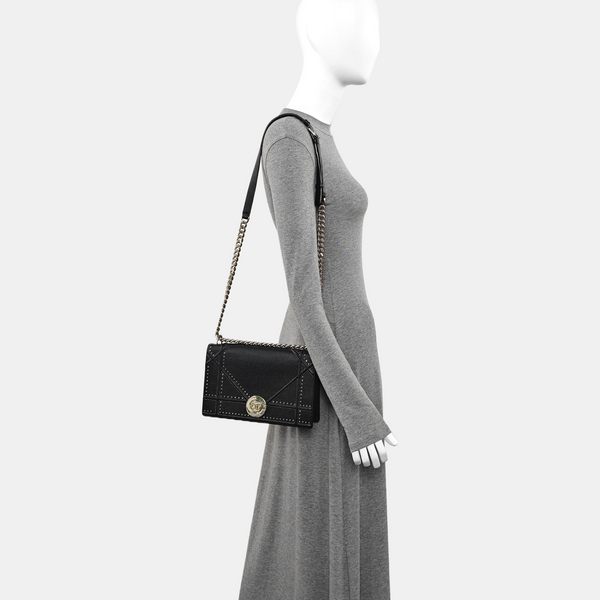 Diorama Medium Cannage Calfskin Black
