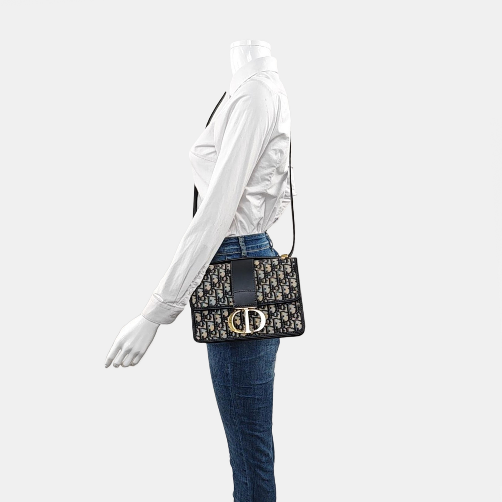 30 Montaigne Oblique Canvas Blue