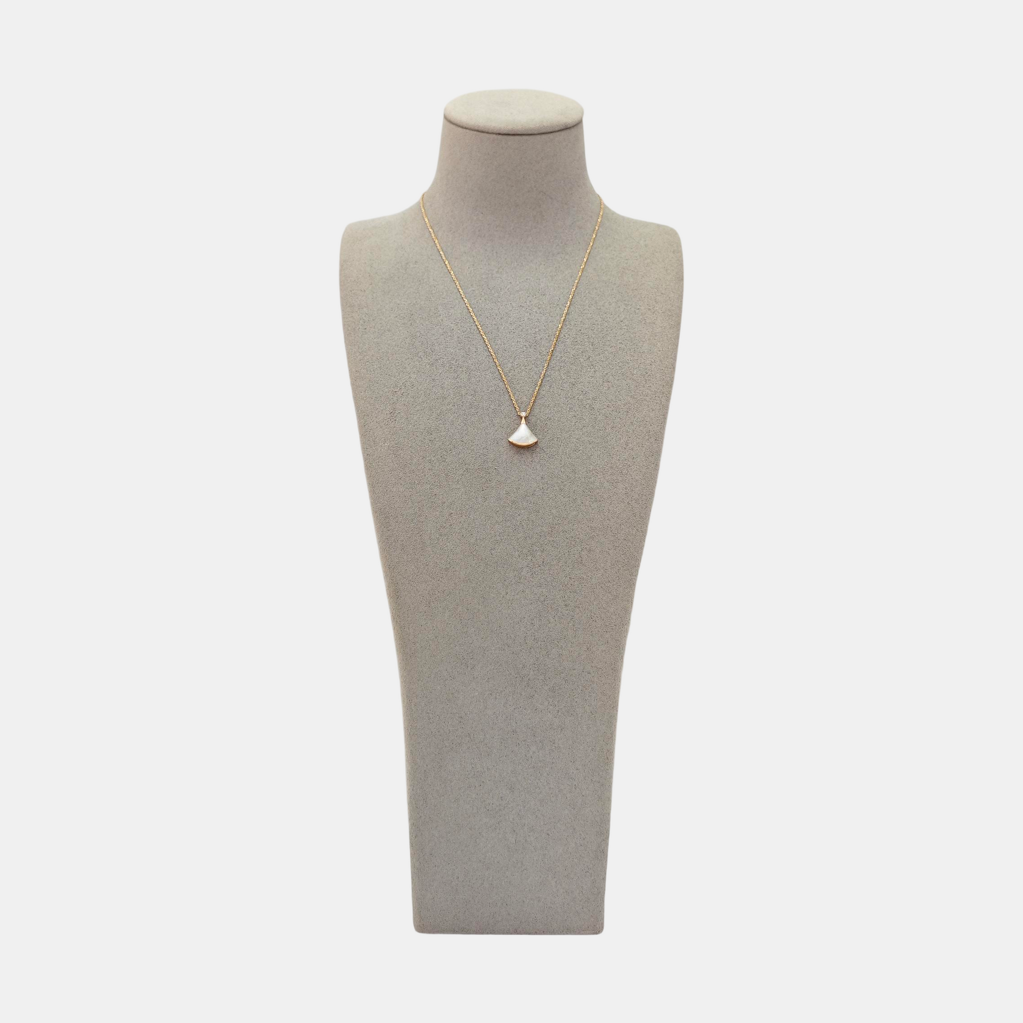 DIVAS' DREAM 18k Rose Gold Necklace