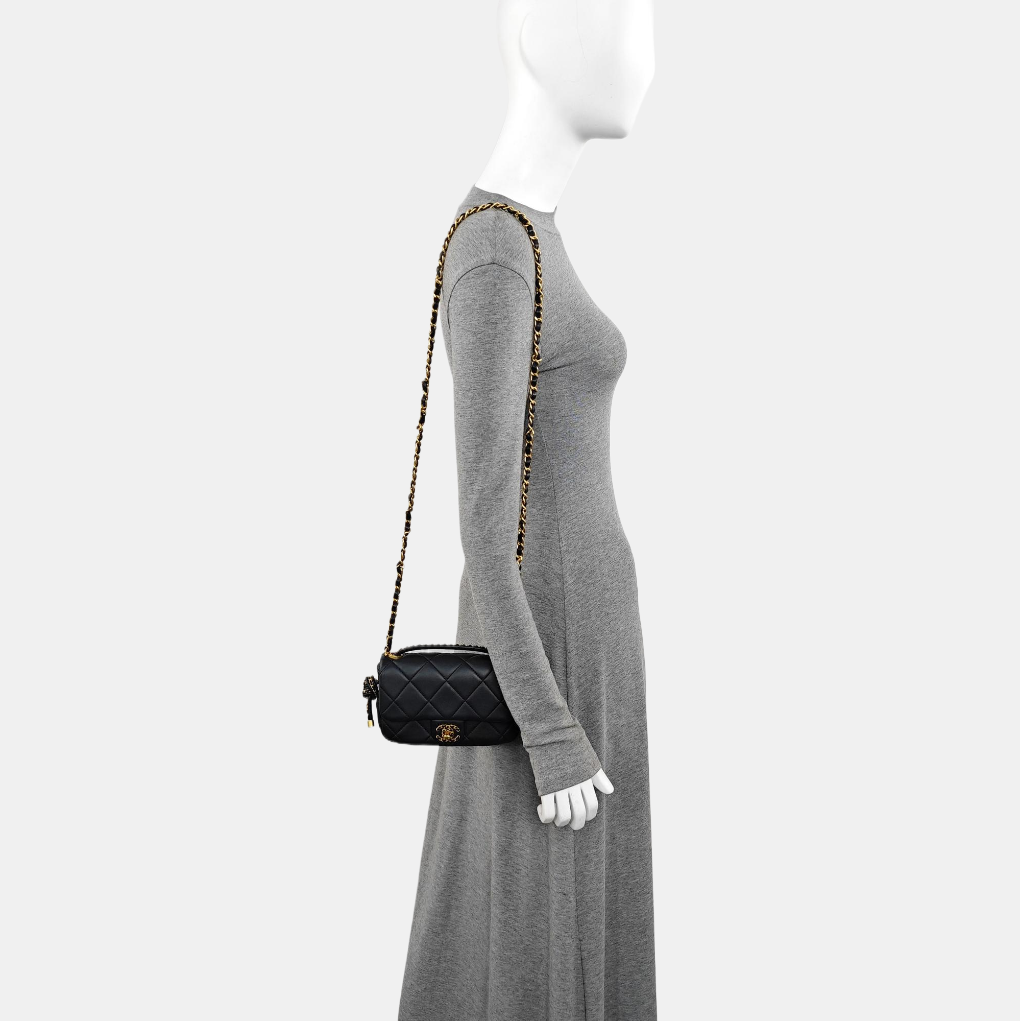 Quilted Lambskin Shoulder Bag Black