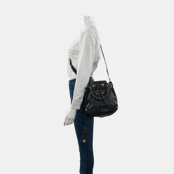 Pompon Bag Calfskin Gray
