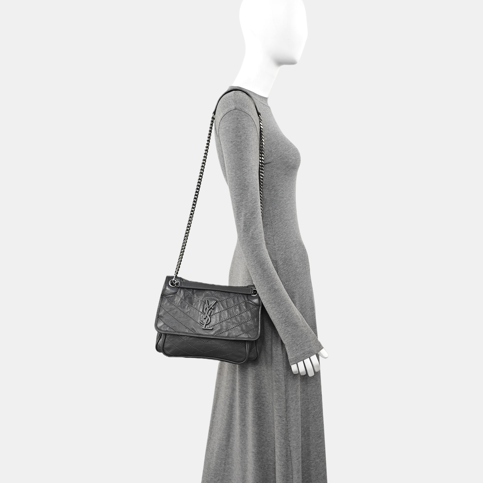 NIKI Medium Chevron Calfskin Gray