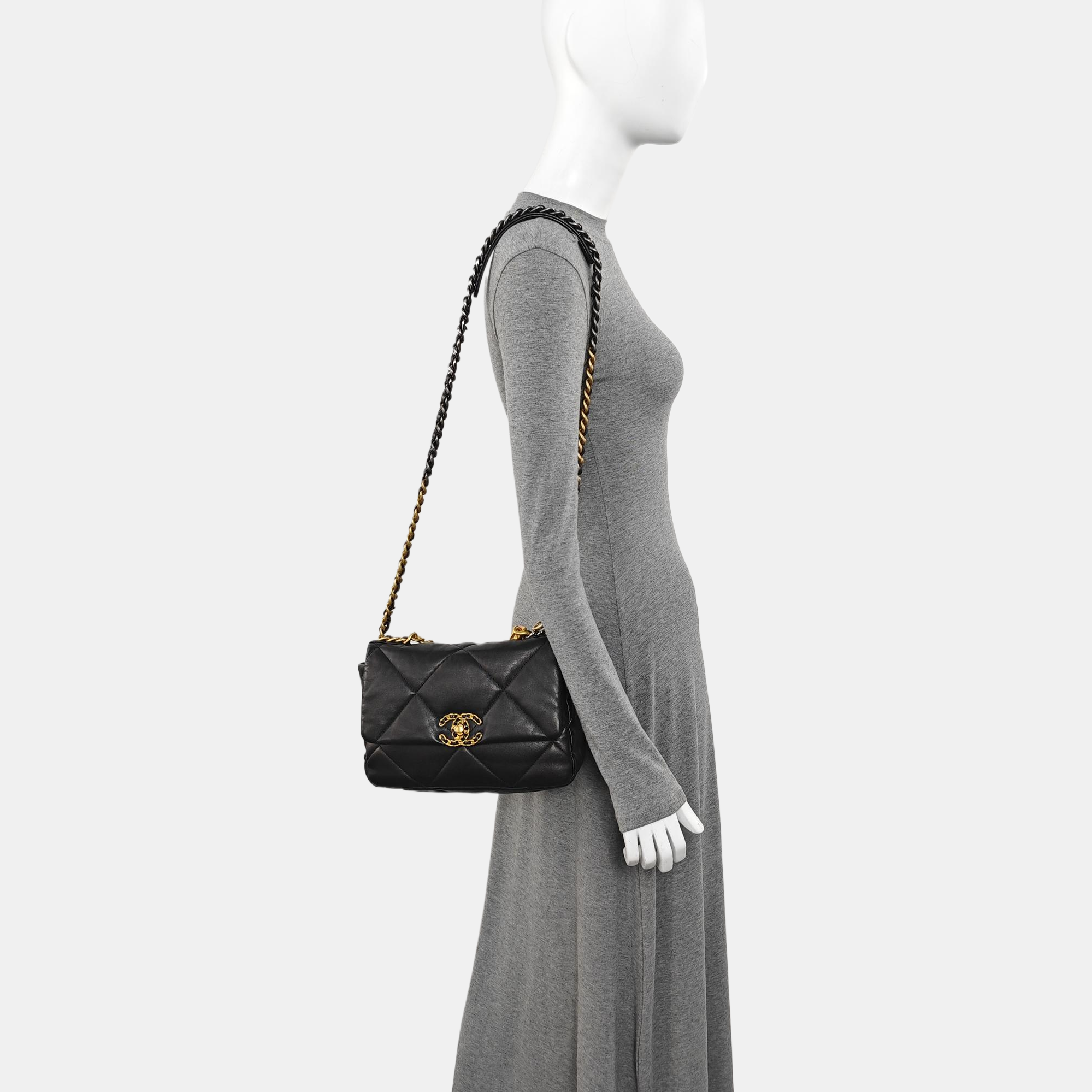 CHANEL 19 Small Quilted Lambskin Black