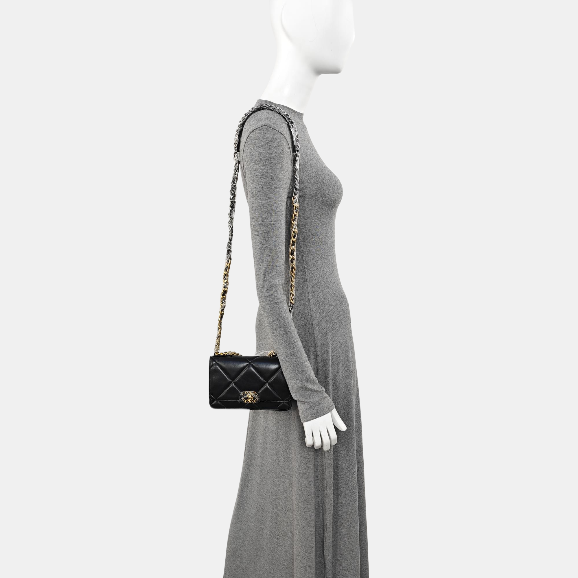 CHANEL 19 WOC Quilted Lambskin Black