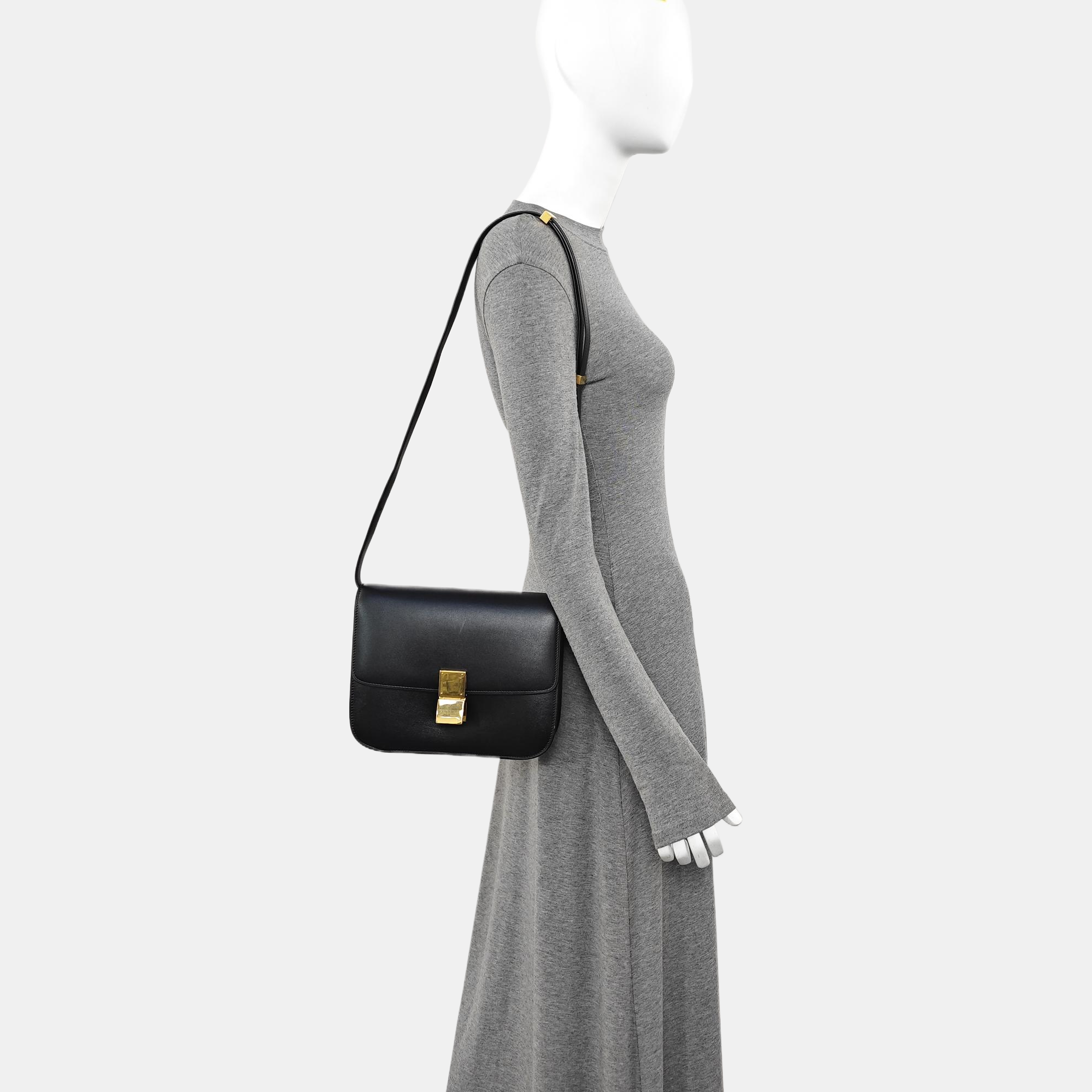 CLASSIC BOX Medium Calfskin Black