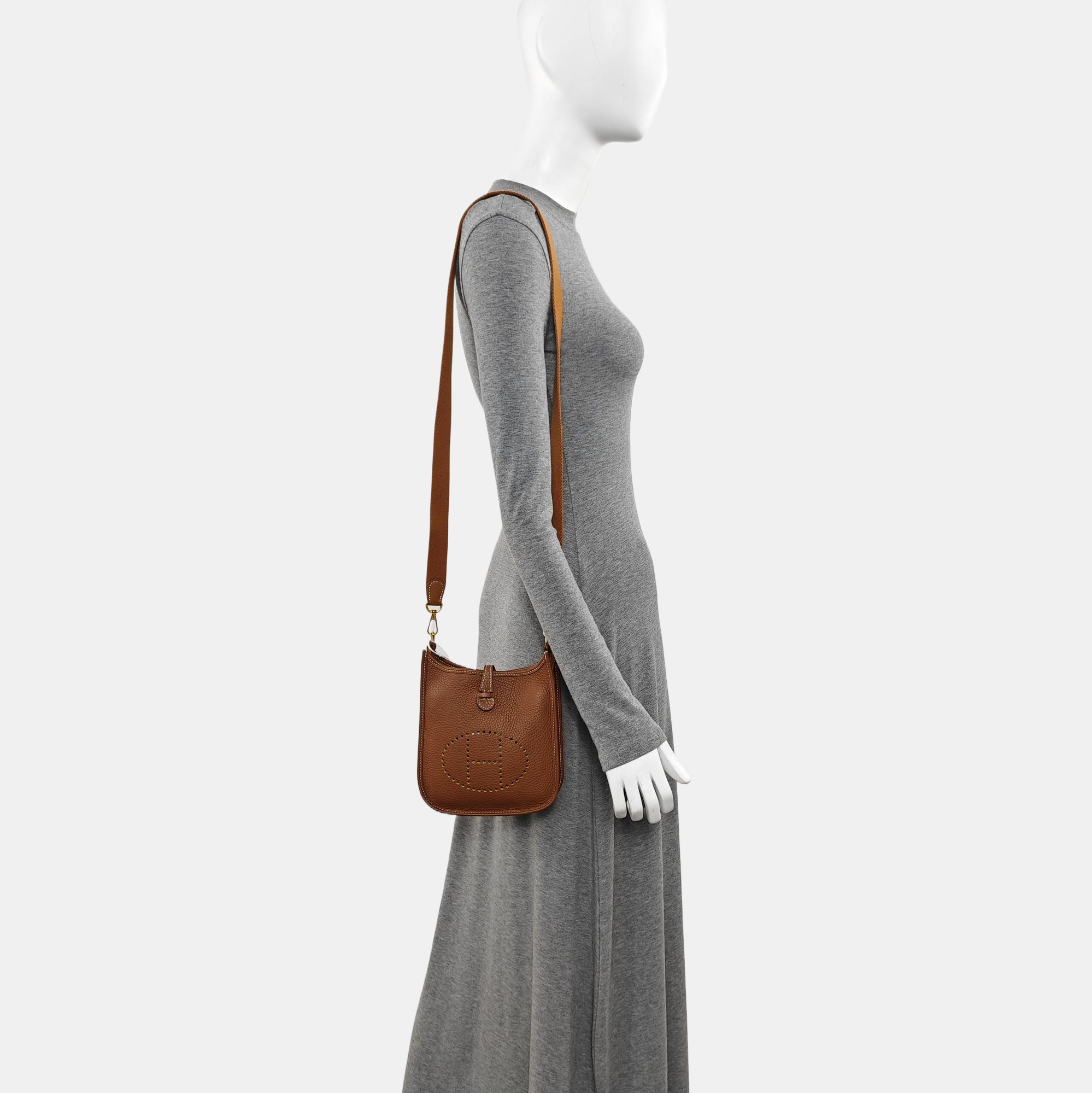Evelyne TPM Clemence Brown