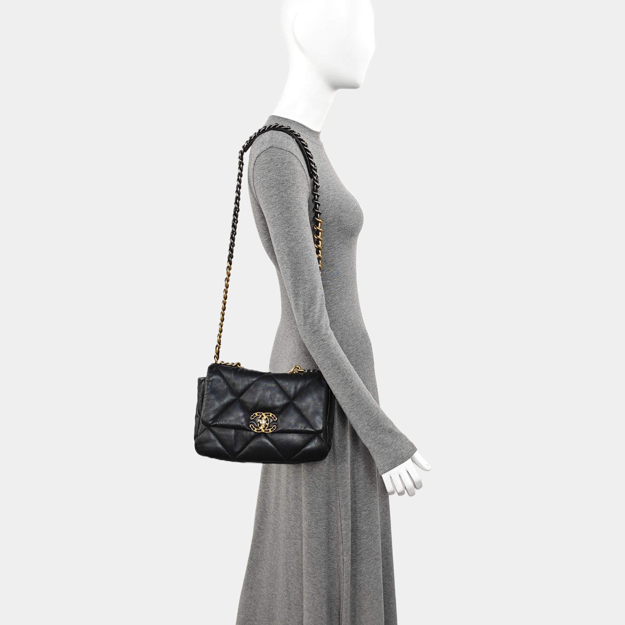 CHANEL 19 Small Quilted Lambskin Black