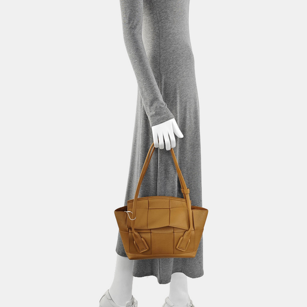 Arco Small Calfskin Brown