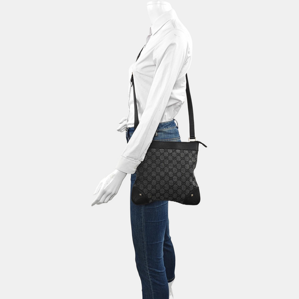 Monogram Canvas Black