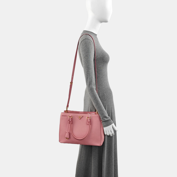 Authenticated pre-owned  Galleria Medium Saffiano Calfskin Pink - Tote Bag at Looply