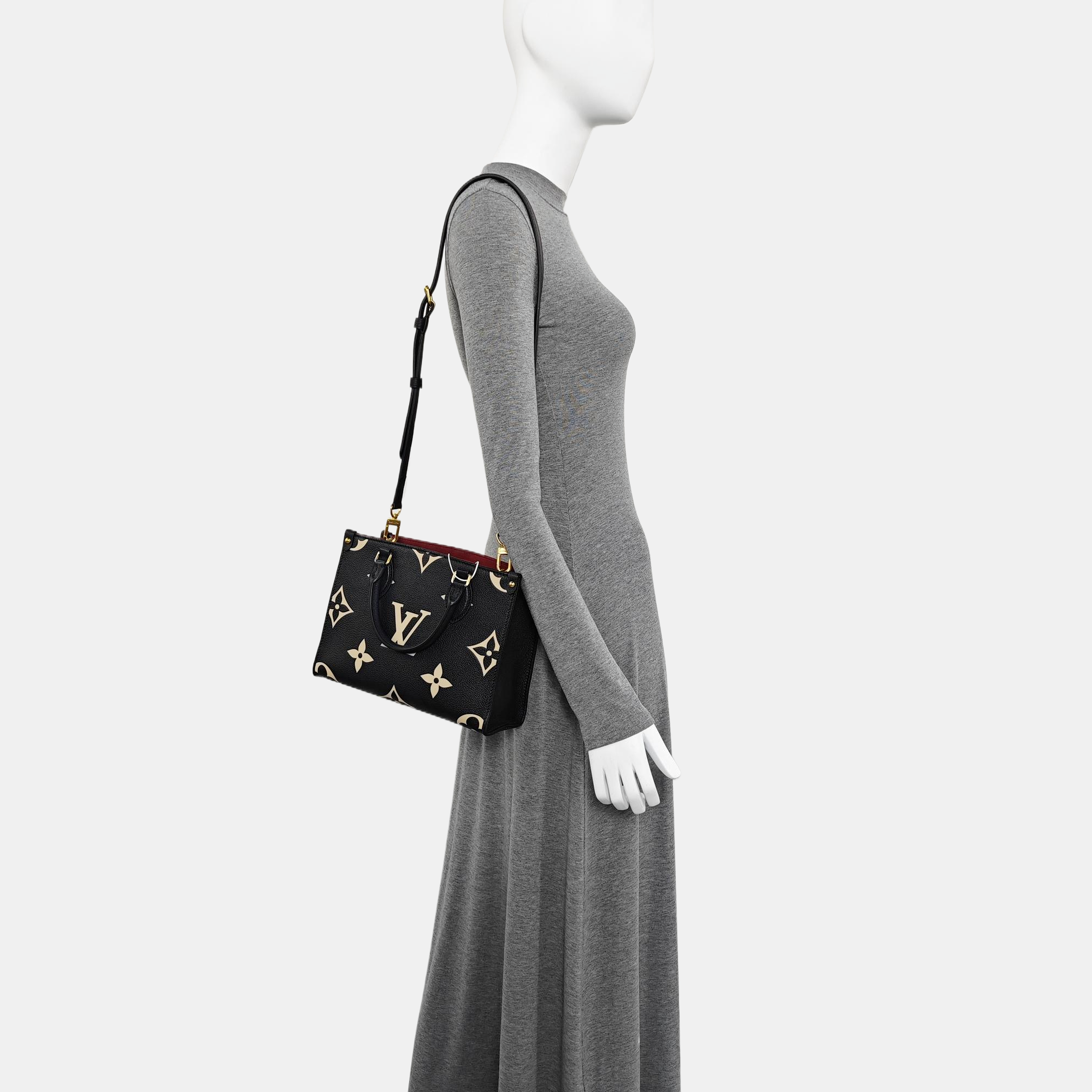 ONTHEGO PM Calfskin Black