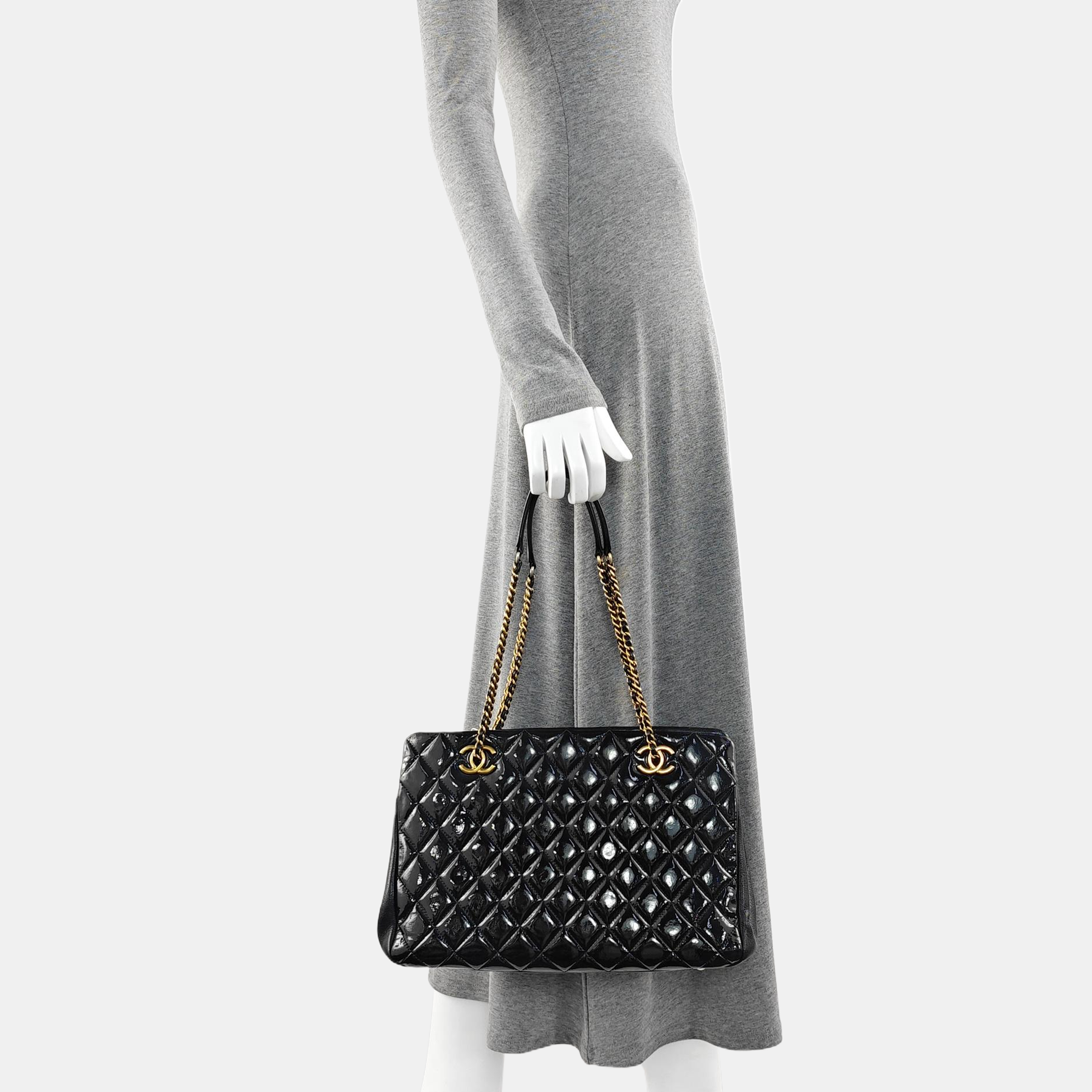 Quilted Calfskin Tote Bag Black