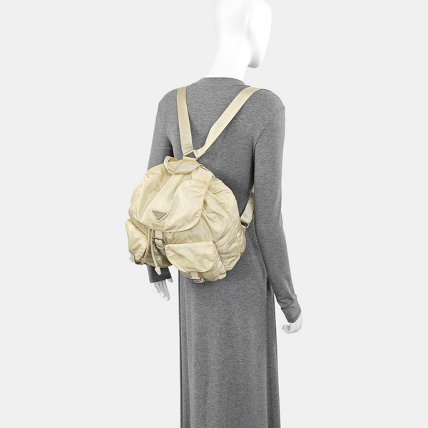 Re-Nylon Medium Nylon Beige