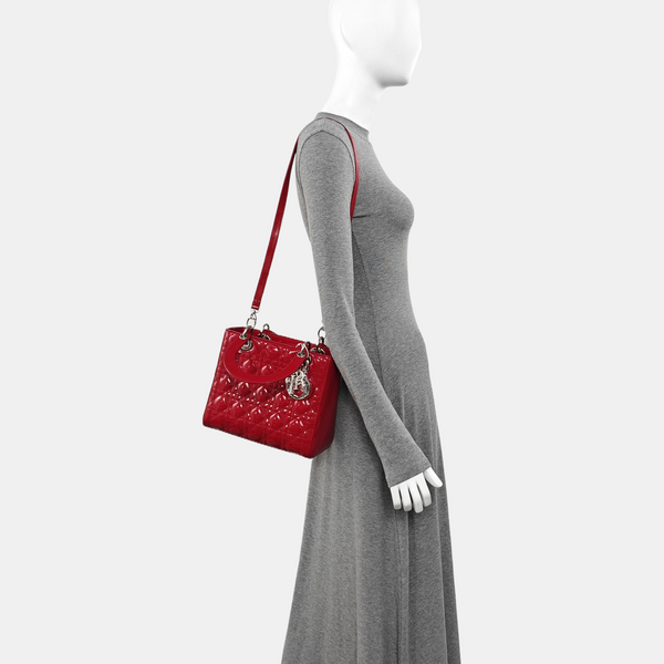 Lady Dior Medium Cannage Patent Leather Red