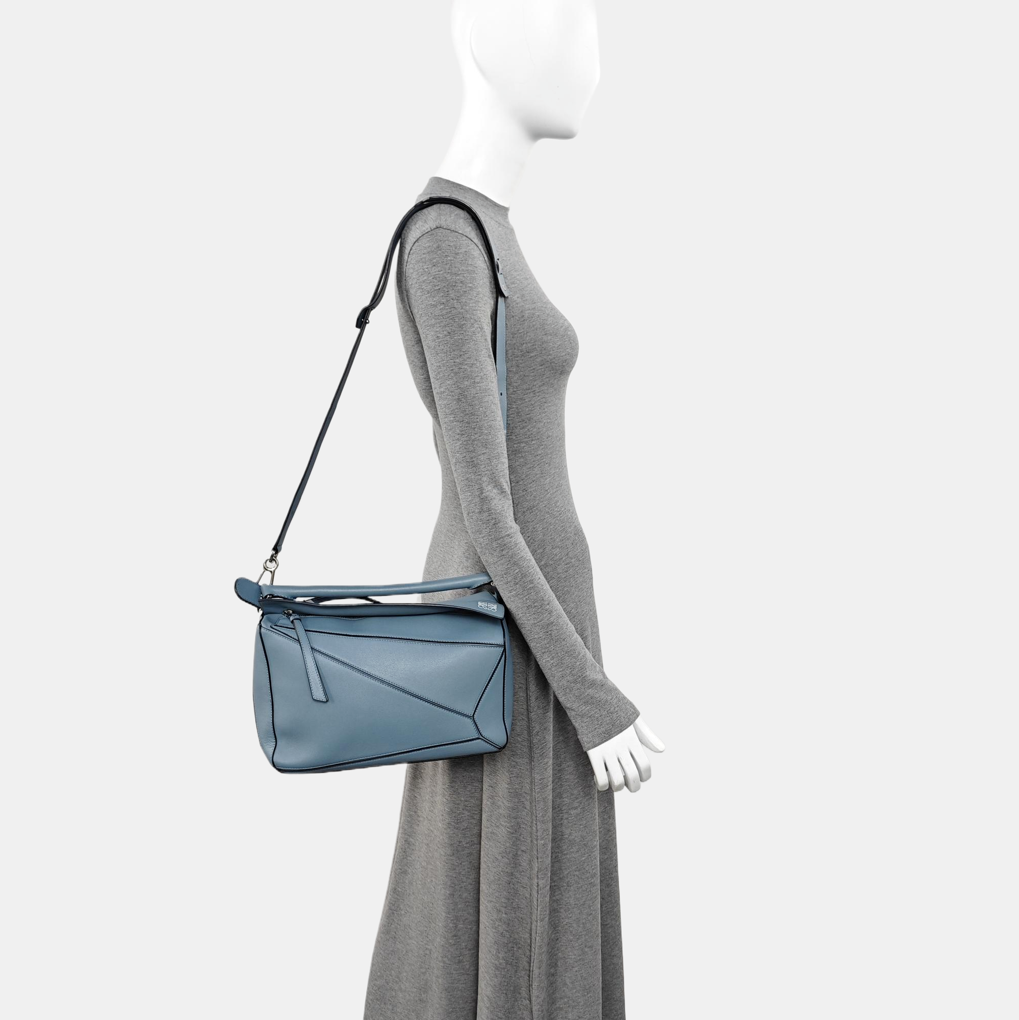 Puzzle Medium Calfskin Blue