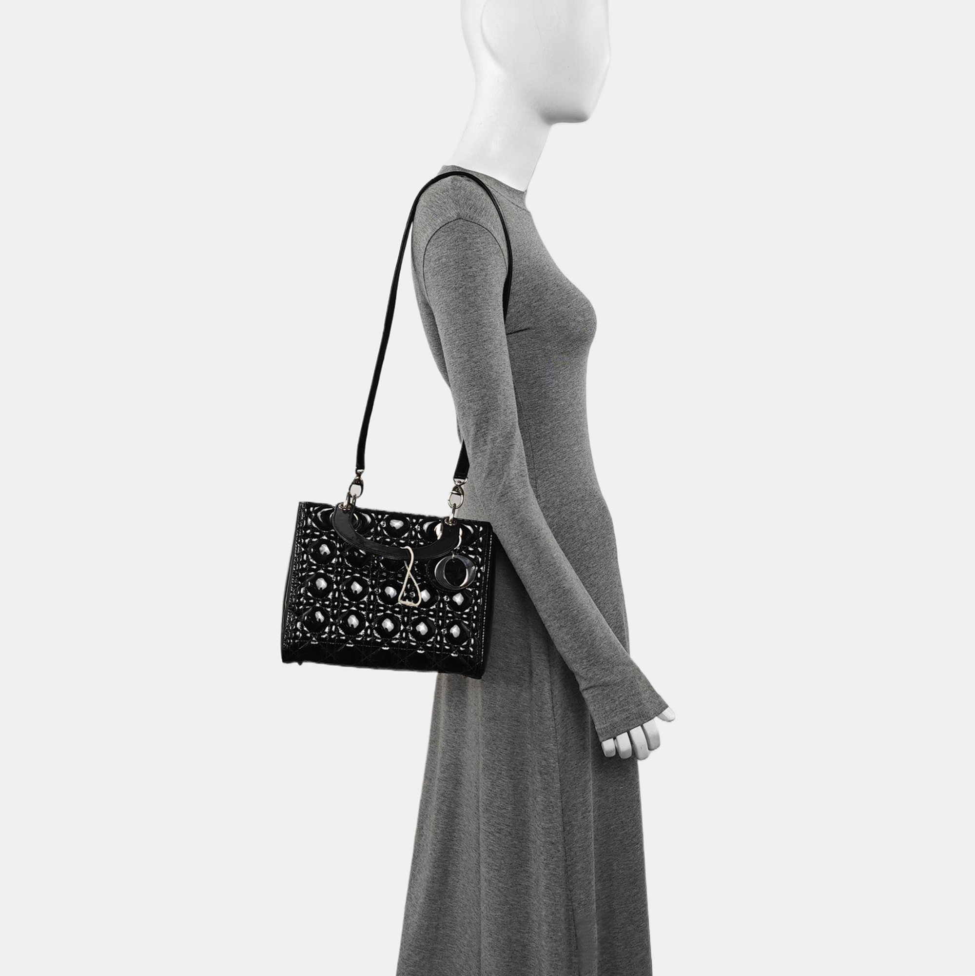 Lady Dior Medium Cannage Patent Leather Black
