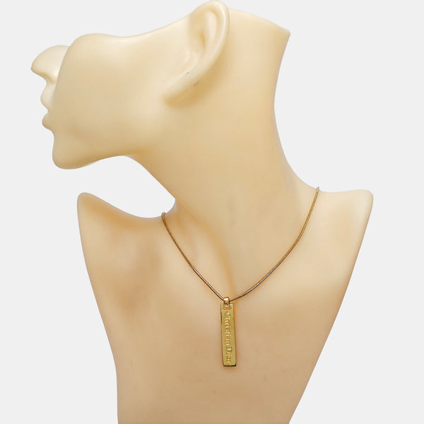 Collar de Oro de Metal con Placa de Identificación