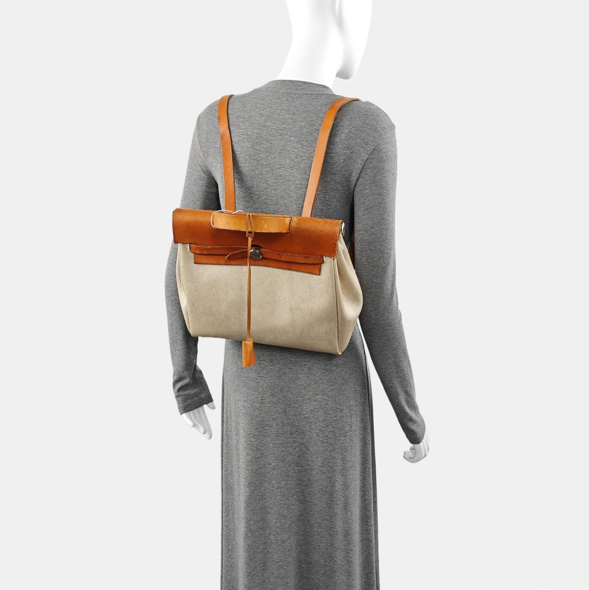Herbag 31 Coated Canvas Beige