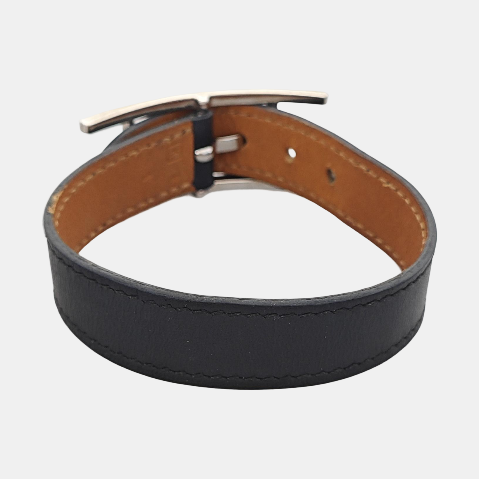 Behapi Leather Black Bangle