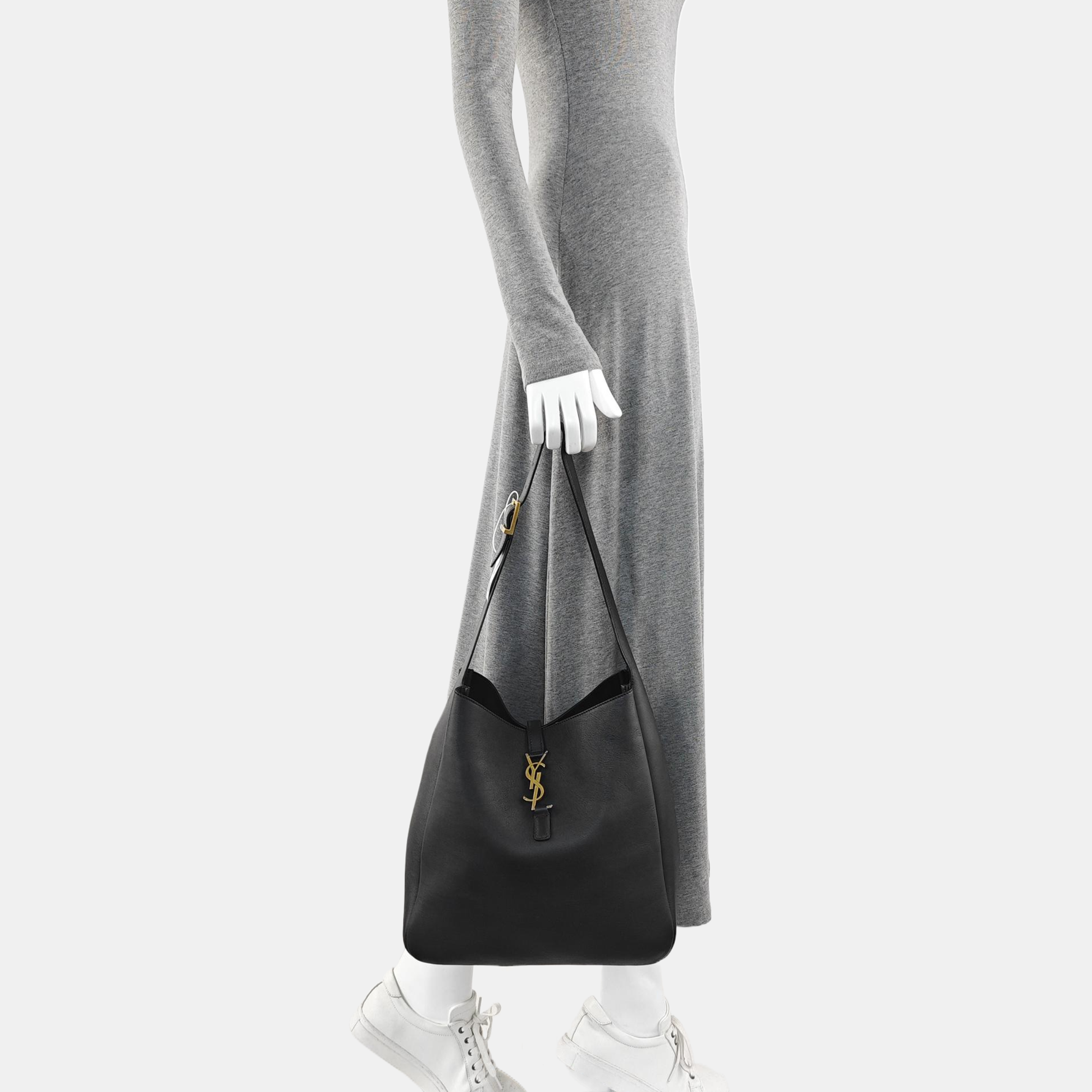 LE 5 À 7 Calfskin Black
