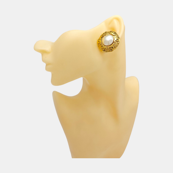 Metal Gold Clip On Earrings