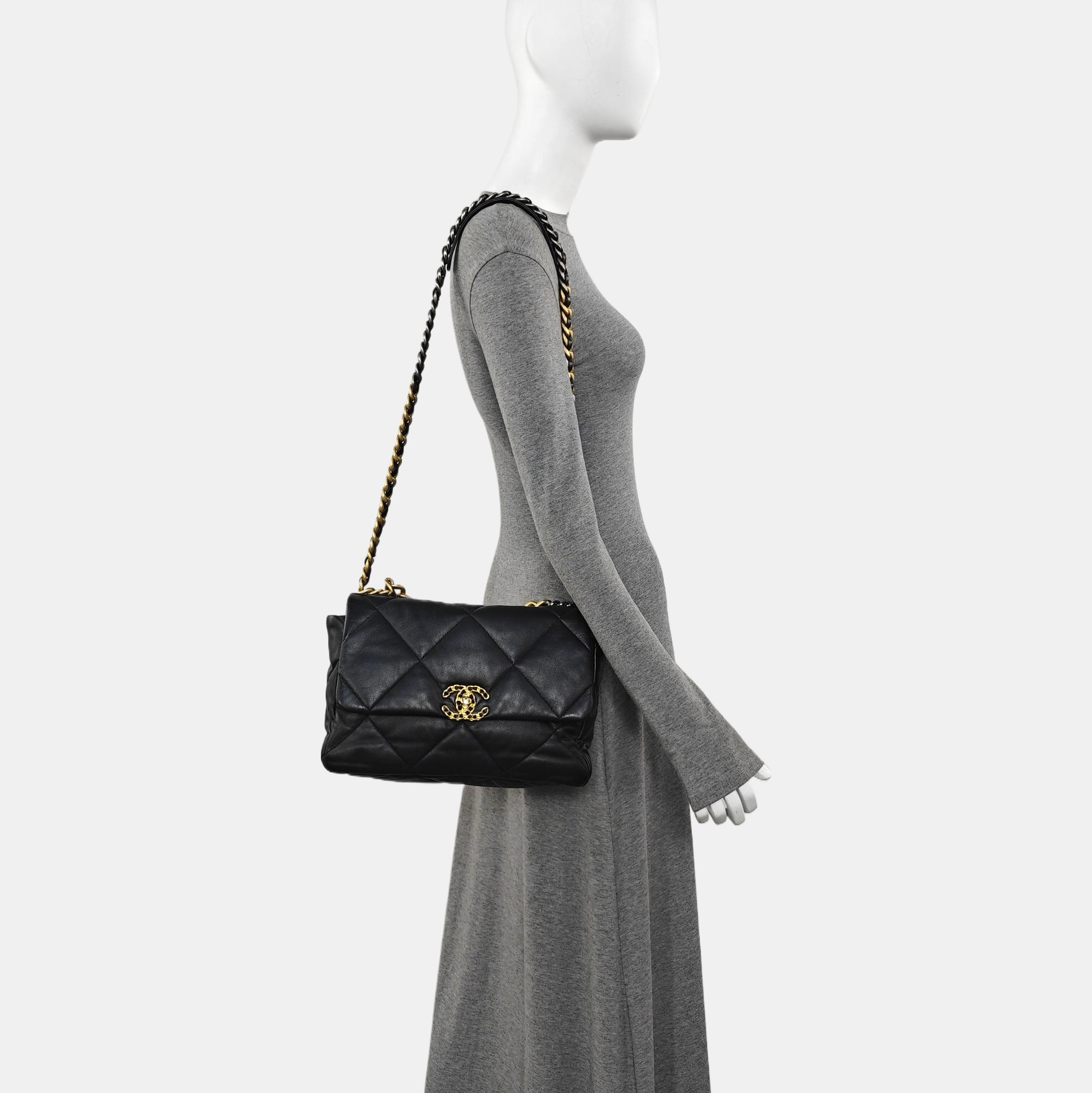 CHANEL 19 Large Quilted Lambskin Black