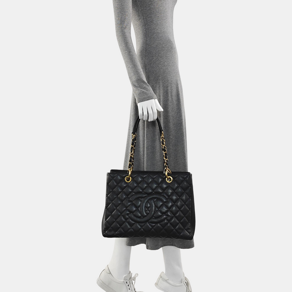 CHANEL GST Large Quilted Grained Calfskin Black