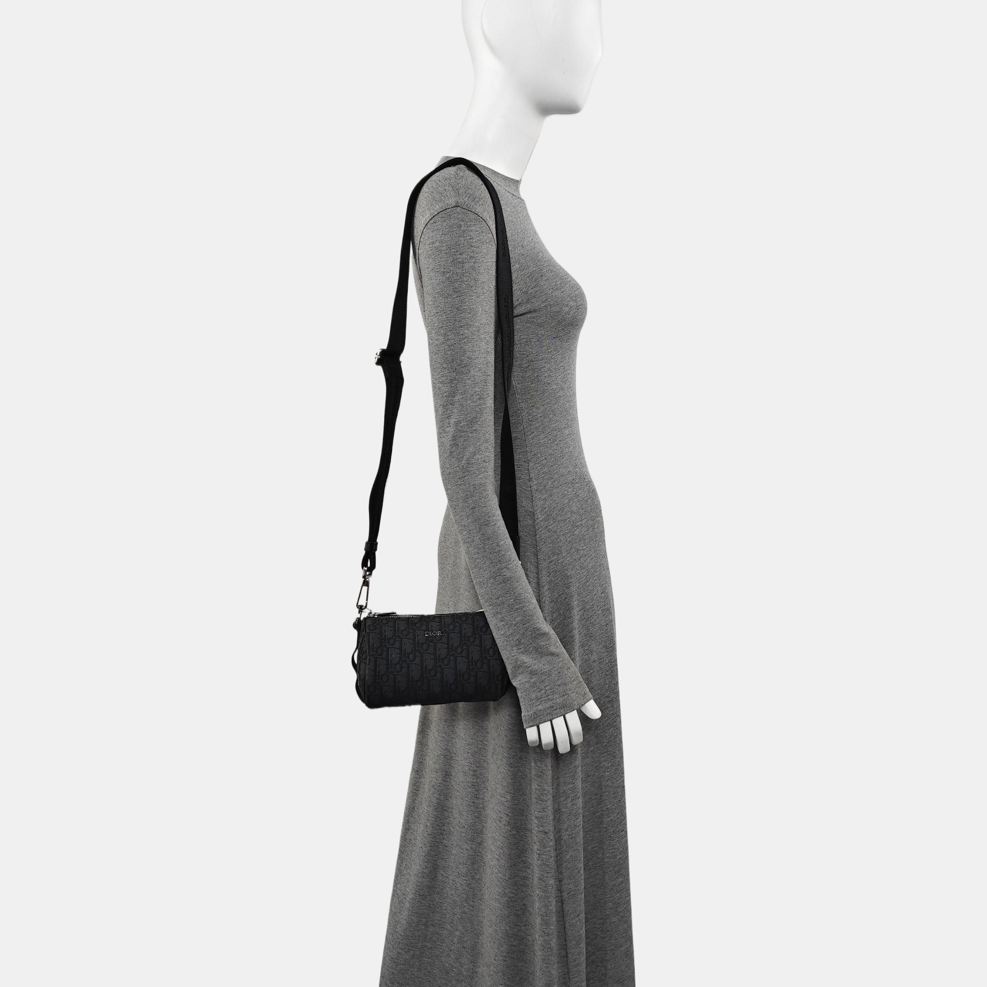 Oblique Canvas Shoulder Bag Black