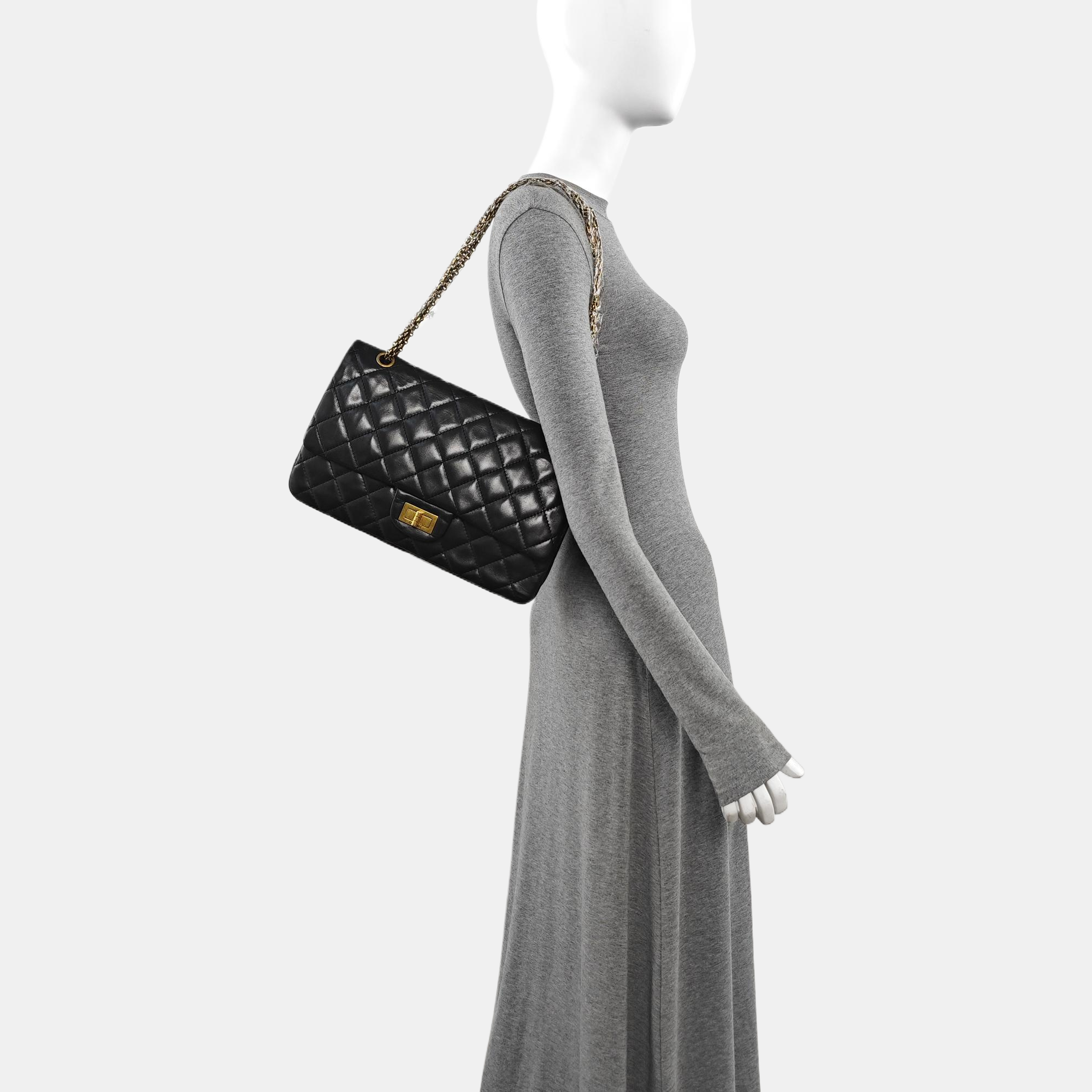 2.55 Maxi Quilted Lambskin Black