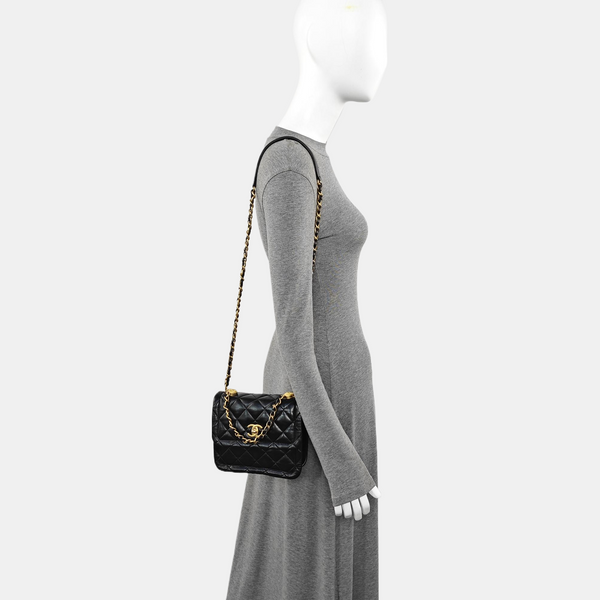 Quilted Lambskin Shoulder Bag Black