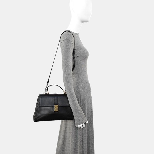 Piazza Medium Calfskin Black