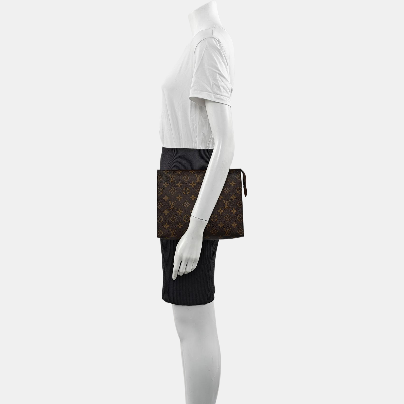 TOILET POCKET 26 Monogram Coated Canvas Brown