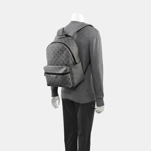 DISCOVERY Monogram Calfskin Gray