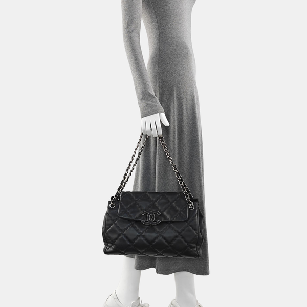 Quilted Calfskin Shoulder Bag Black
