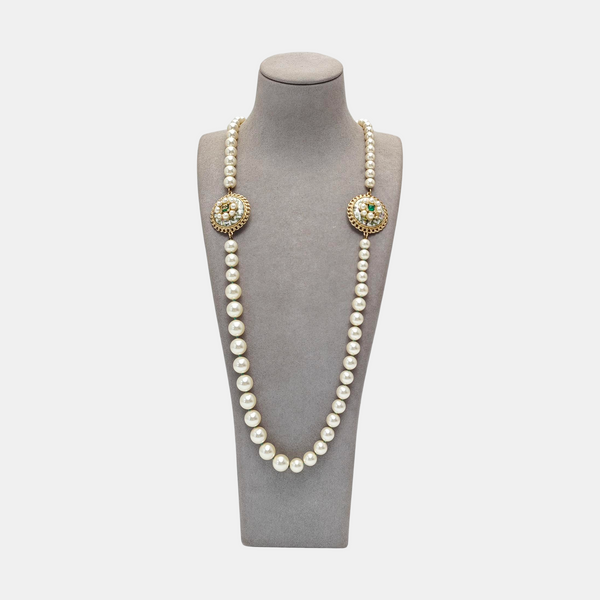 Faux Pearl White Necklace
