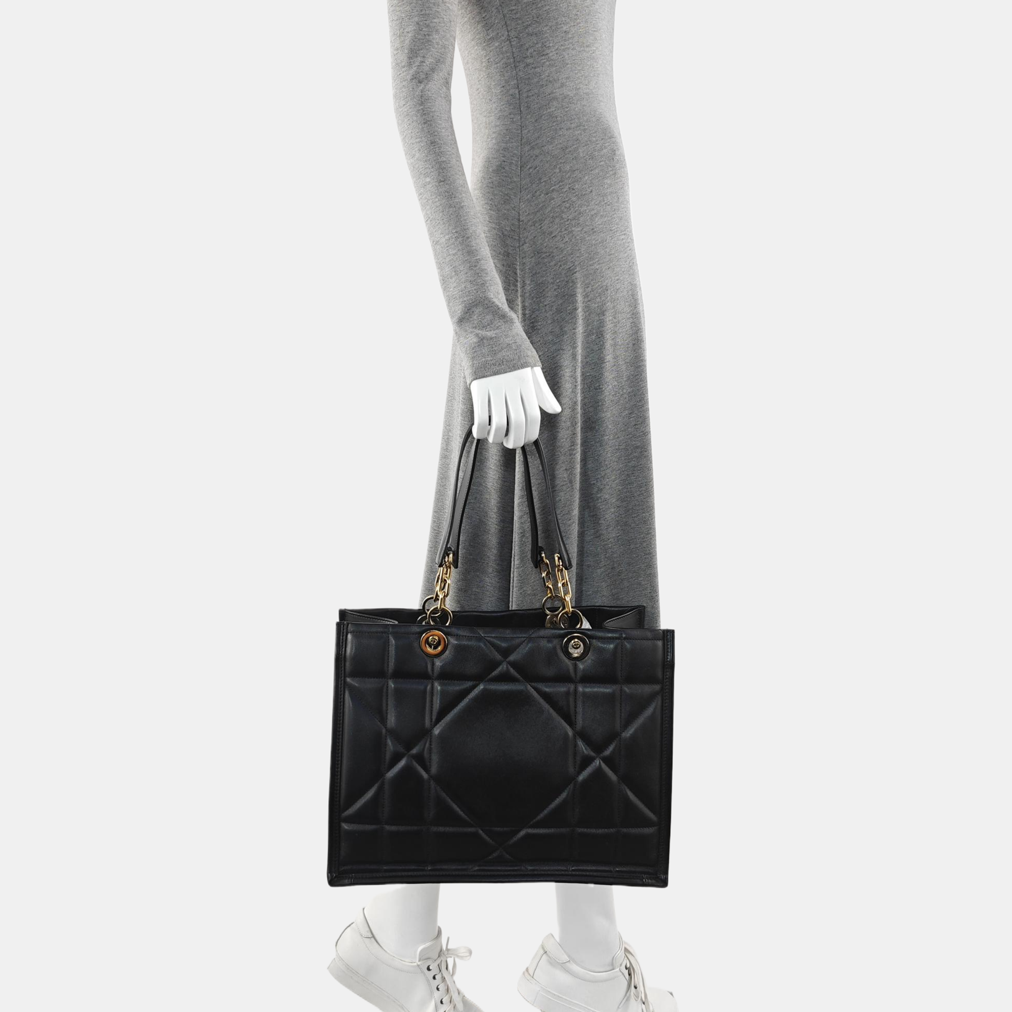 Cannage Calfskin Tote Bag Medium Black