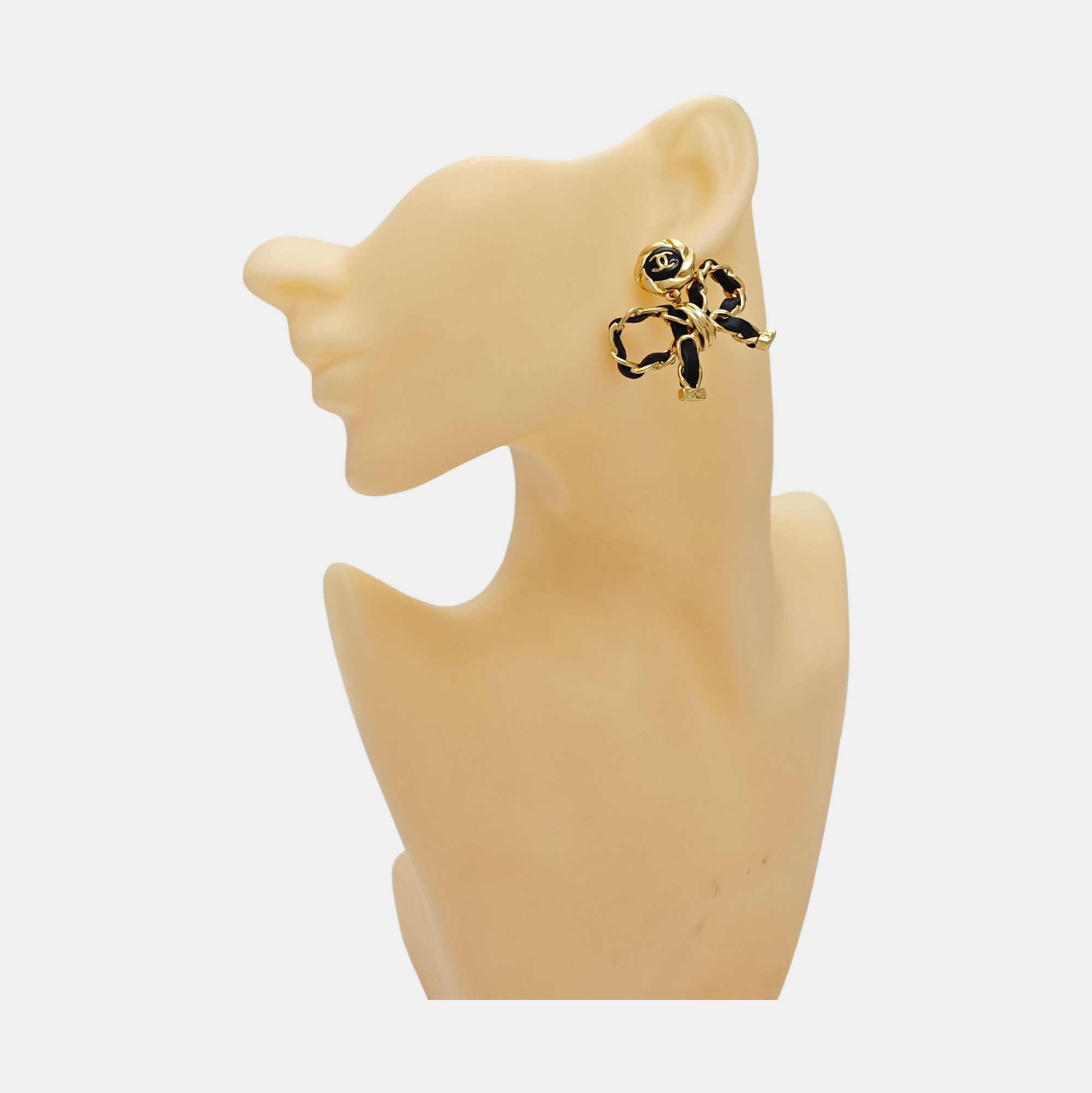 Metal Gold Earrings