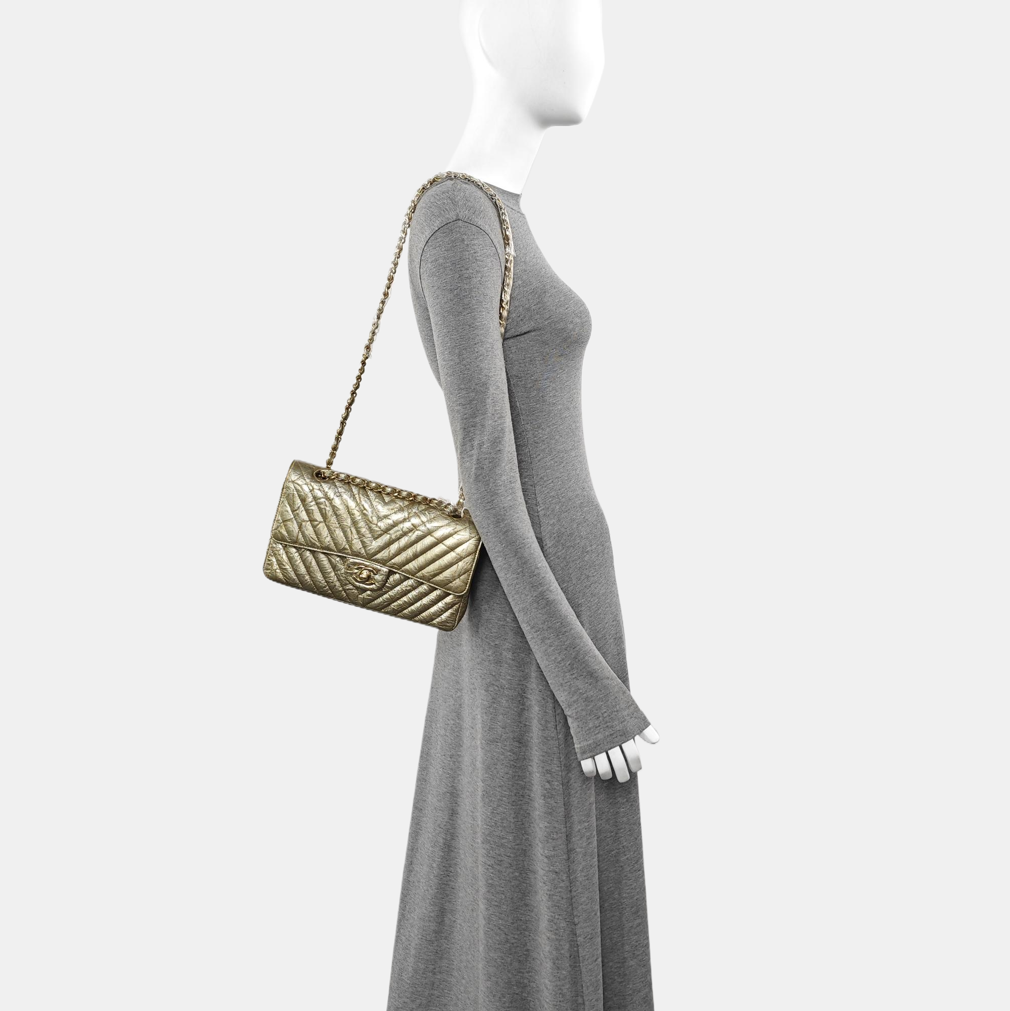 CLASSIC FLAP Small Chevron Patent Calfskin Gold
