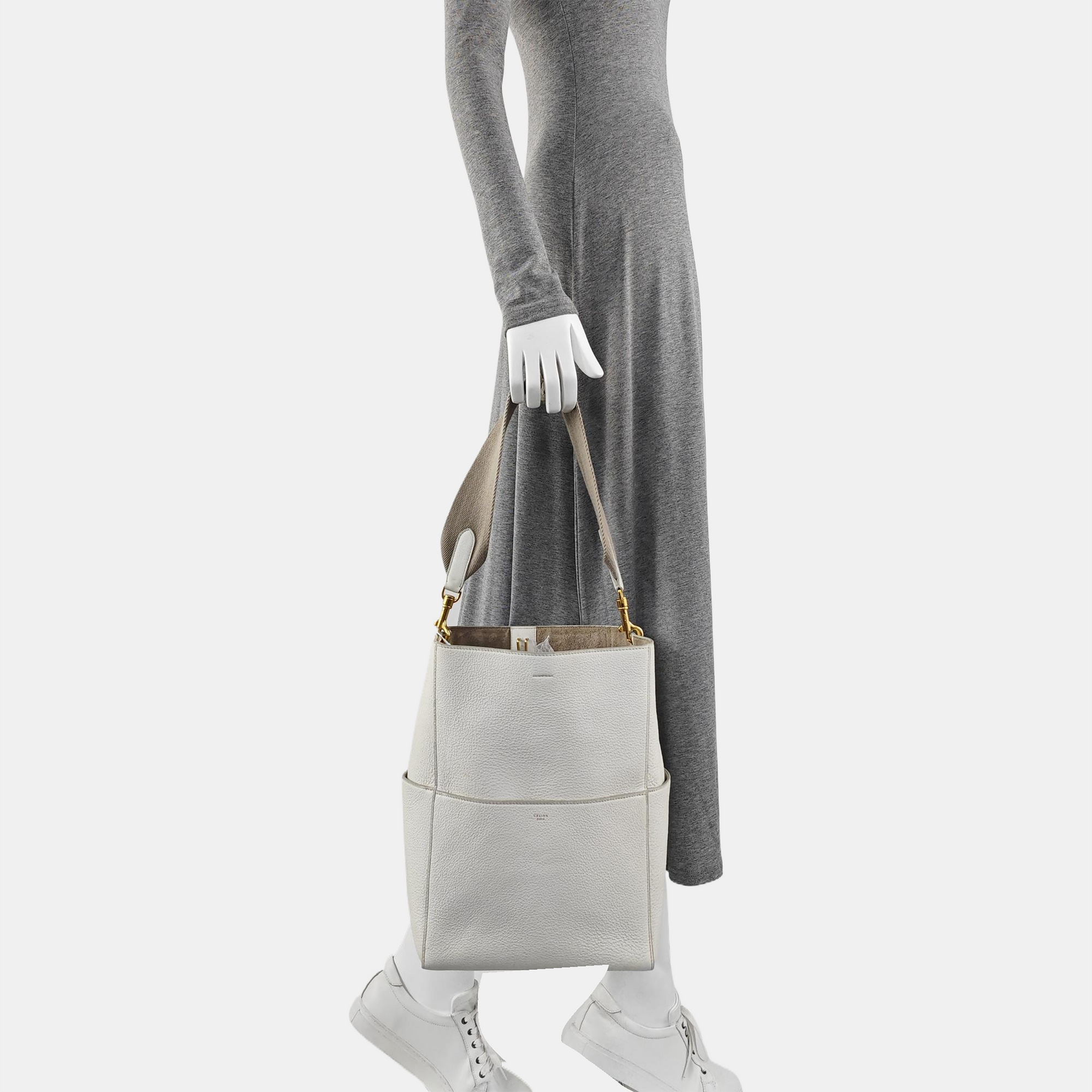Authenticated pre-owned  SANGLE Calfskin White - Bucket Bag at Looply