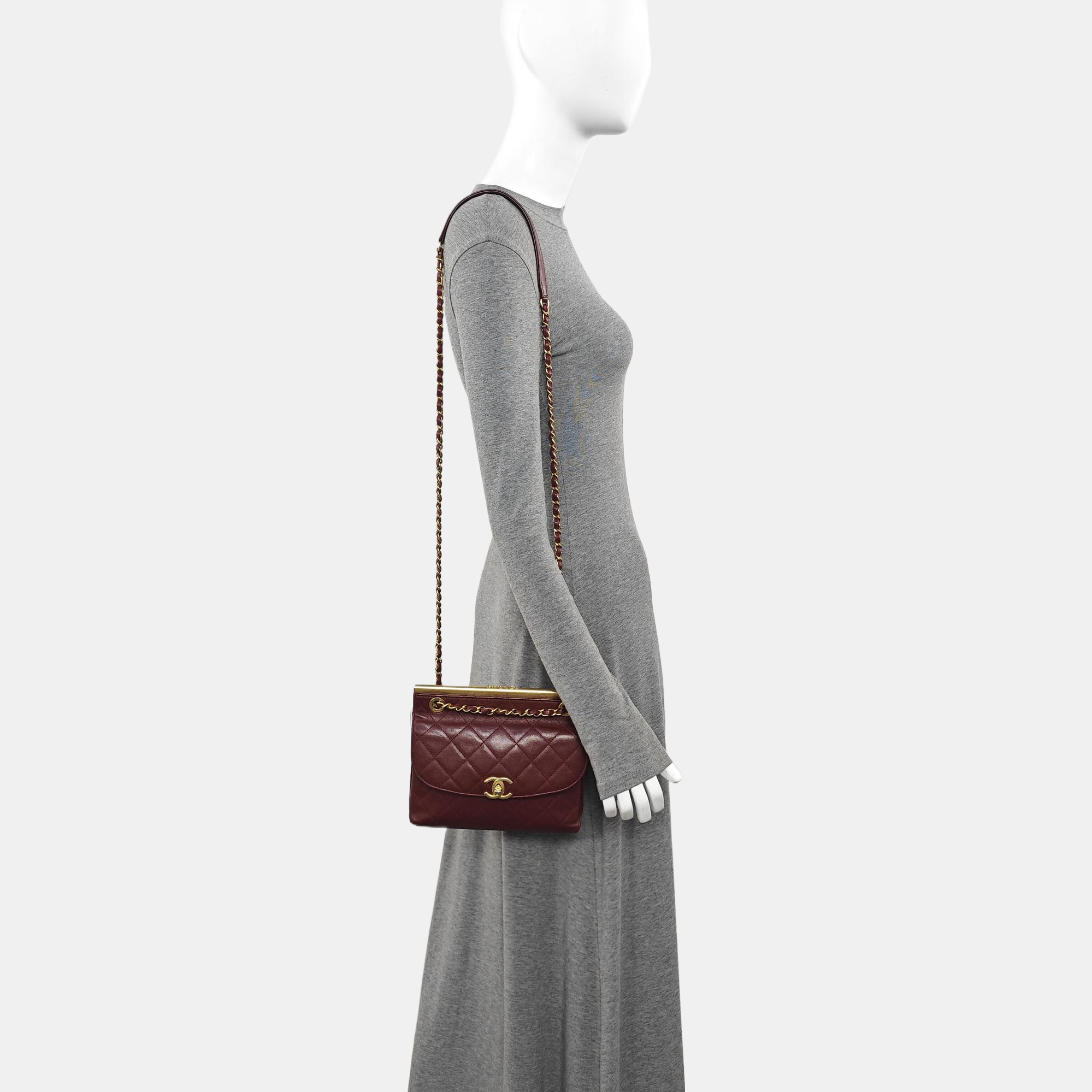 Quilted Lambskin Shoulder Bag Red